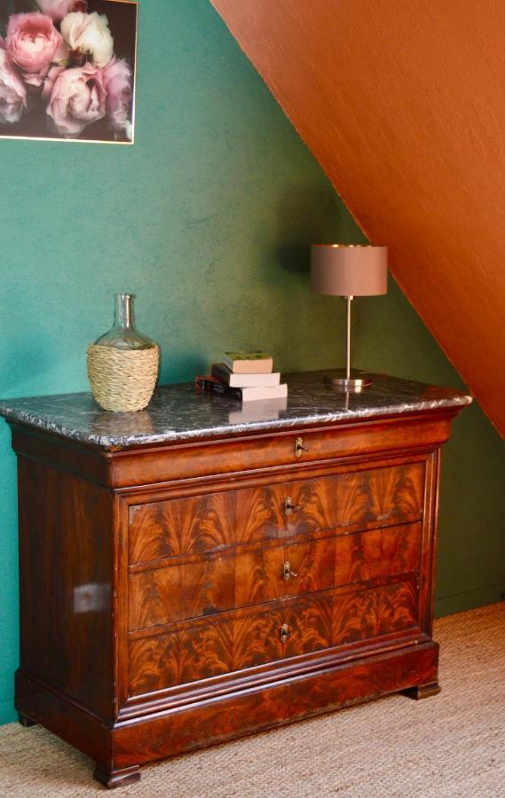 La Pichonniere Bed & Breakfast Isigny-le-Buat Екстериор снимка