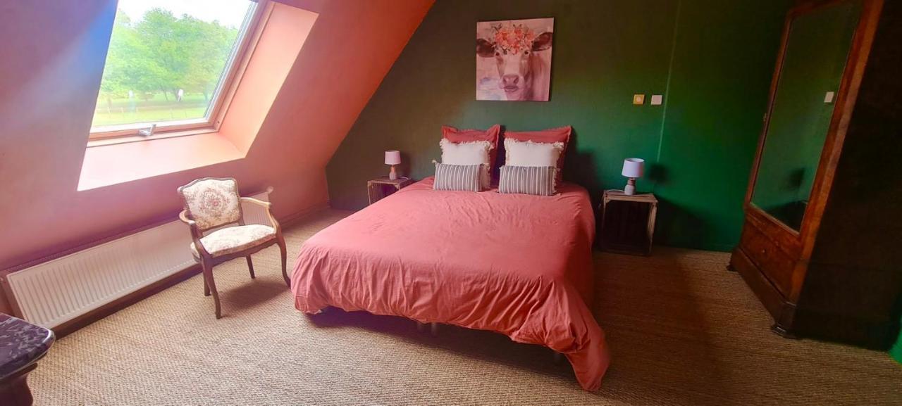 La Pichonniere Bed & Breakfast Isigny-le-Buat Екстериор снимка