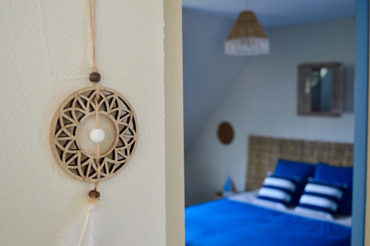 La Pichonniere Bed & Breakfast Isigny-le-Buat Екстериор снимка