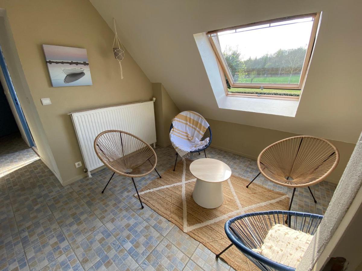 La Pichonniere Bed & Breakfast Isigny-le-Buat Екстериор снимка